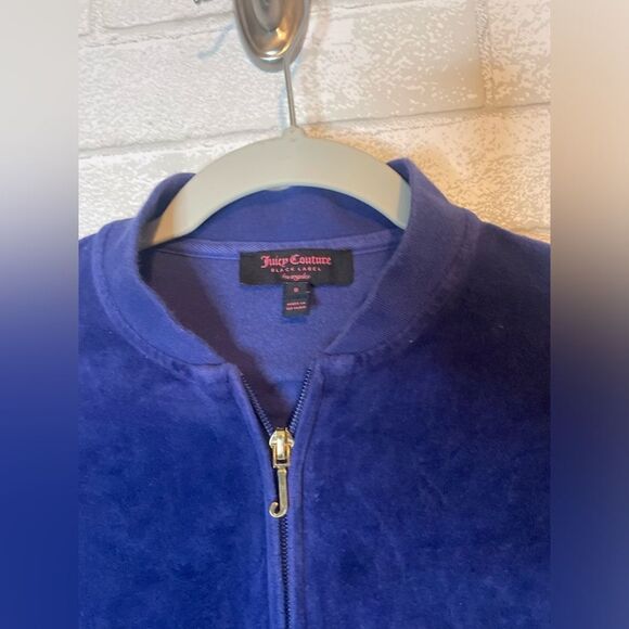 Juicy Couture Kids Classic Velour Zip up Jacket With logo and Graphic Design - Picture 5 of 7